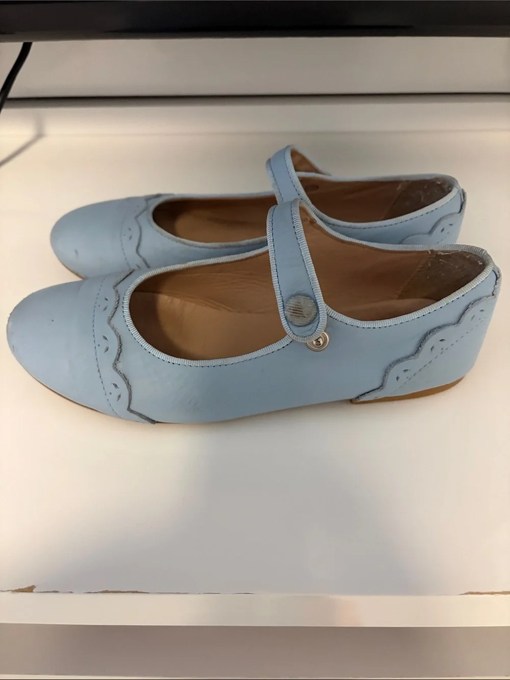 Girls' Light Blue Mary Jane Dress Shoes with Scallop Detail Size 34